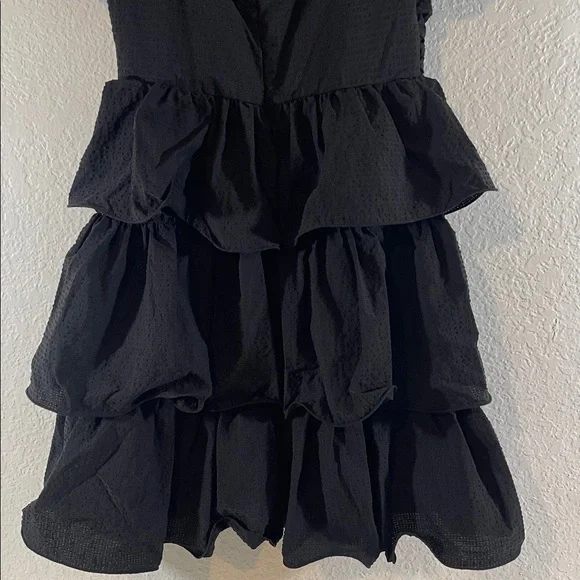 PRETTY LITTLE THING BLACK CRINKLE CUP DETAIL TIERED SKIRT SKATER DRESS SIZE 4 - Picture 9 of 15